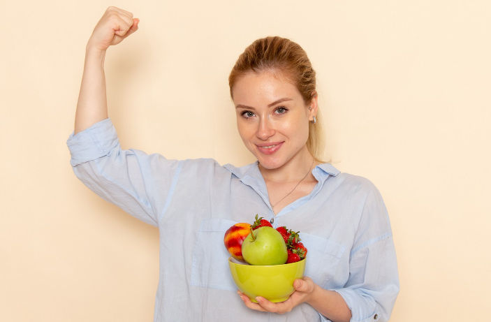 Mujer feliz dieta saludable