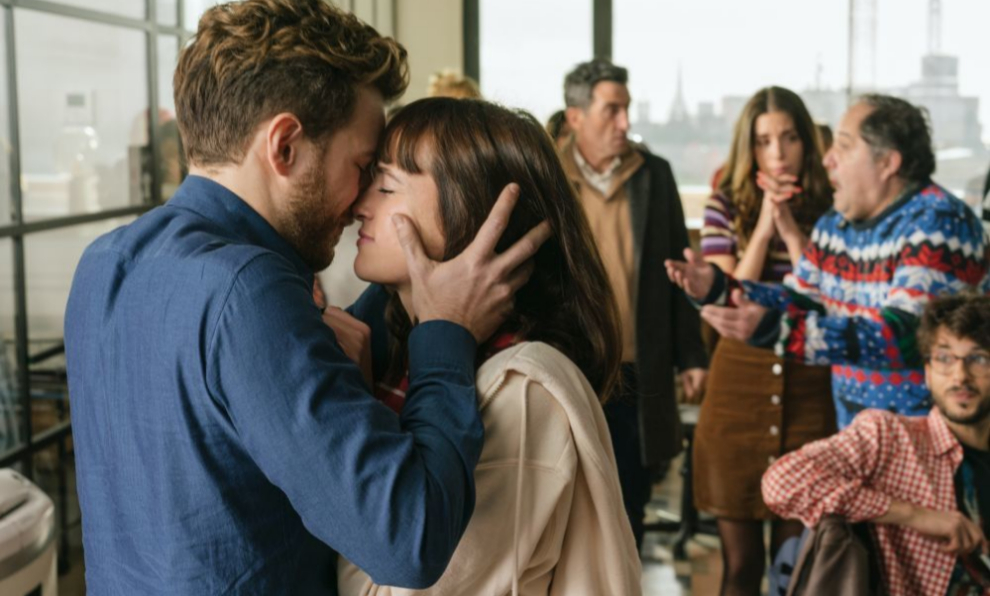 loco-por-ella-personajes